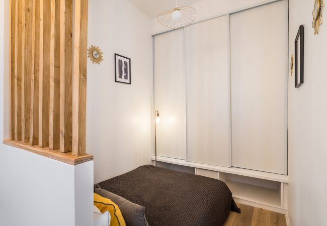 Apartment in Lyon - Honorê Suite Baleine - 2 pers
