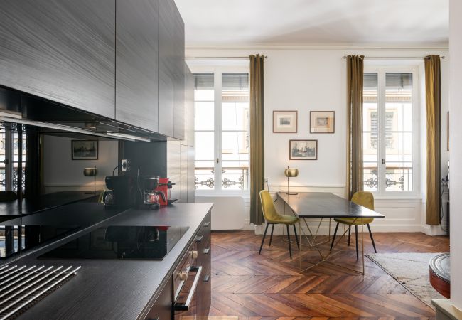 Apartment in Lyon - Honorê Suite Victor Hugo - 3 pers