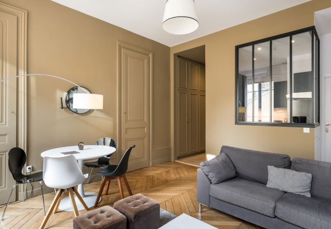Apartment in Lyon - Honorê Suite Barre - 4 pers
