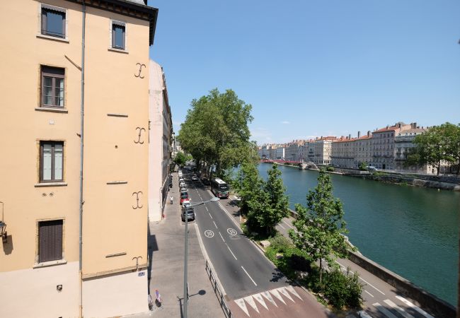 Aparthotel in Lyon - HONORÊ SUITE VUE SAONE