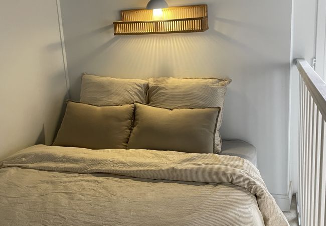 Apartment in Lyon - HONORÊ SUITE SAINT POTHIN - 2 PAX