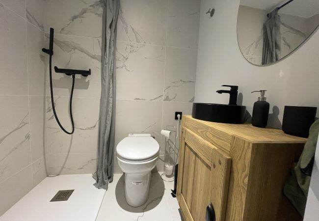 Apartment in Lyon - HONORÊ SUITE SAINT POTHIN - 2 PAX
